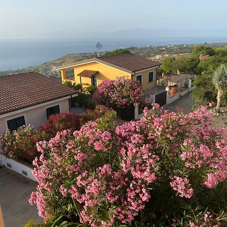 Casa Luca - Zambrone-tropea *